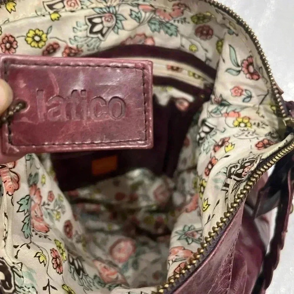 VTG LATICO USA Cherry Red Distressed Leather Shoulder Hobo Tote Handbag - Picture 9 of 10